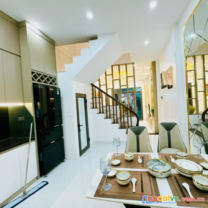 Bán nhà phố kim ngưu, hai bà trưng 37m, 4 tầng