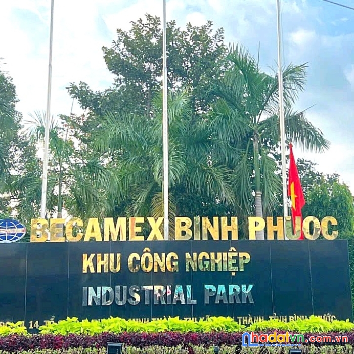 
đất vành đai khu công nghiệp becamex chơn thành giá rẻ. đất thổ cư, sổ sẵn, chỉ 250tr 
