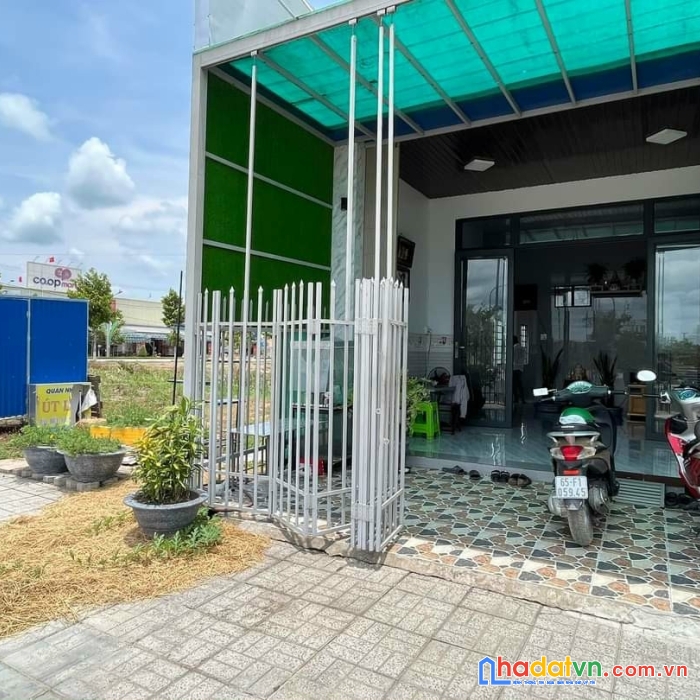 Bán nhà 5x20m khu tnr thoại sơn cạnh co.opmart 