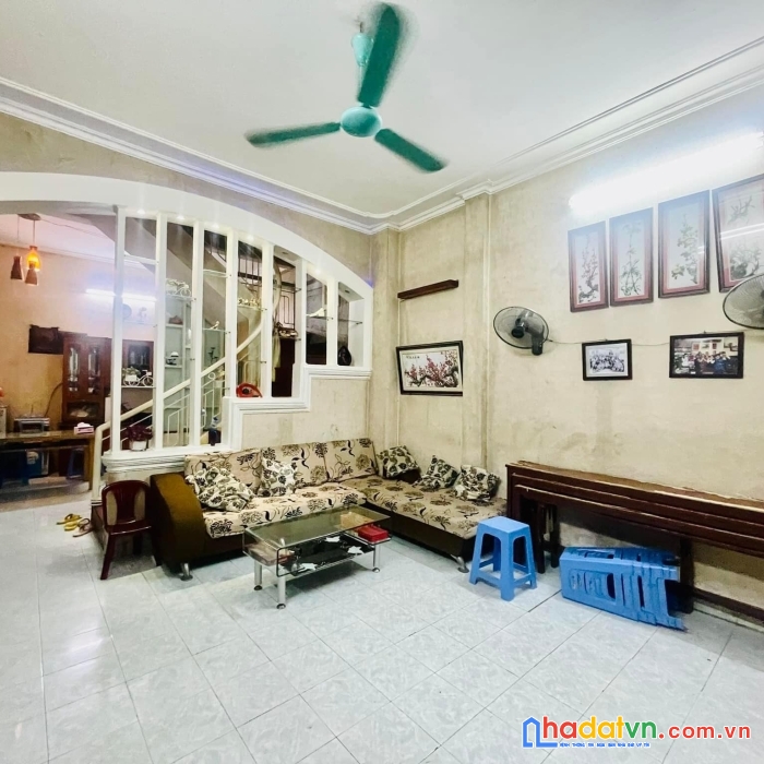 Bán nhà phố kim ngưu, hai bà trưng 51m, 3 tầng. giá: 7.3 tỷ