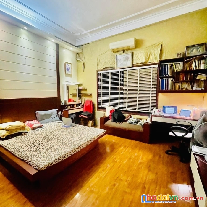 Bán nhà phố kim ngưu, hai bà trưng 51m, 3 tầng. giá: 7.3 tỷ