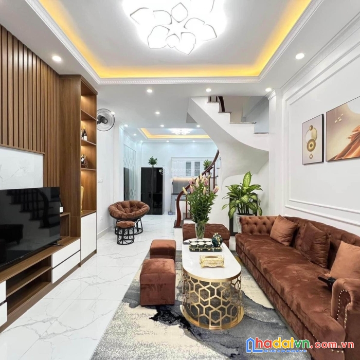Siêu phẩm nhà tại đông la. ôtô tới cửa(4t*3pn*30m2) giá 2,35 tỷ.có sân riêng để xe.