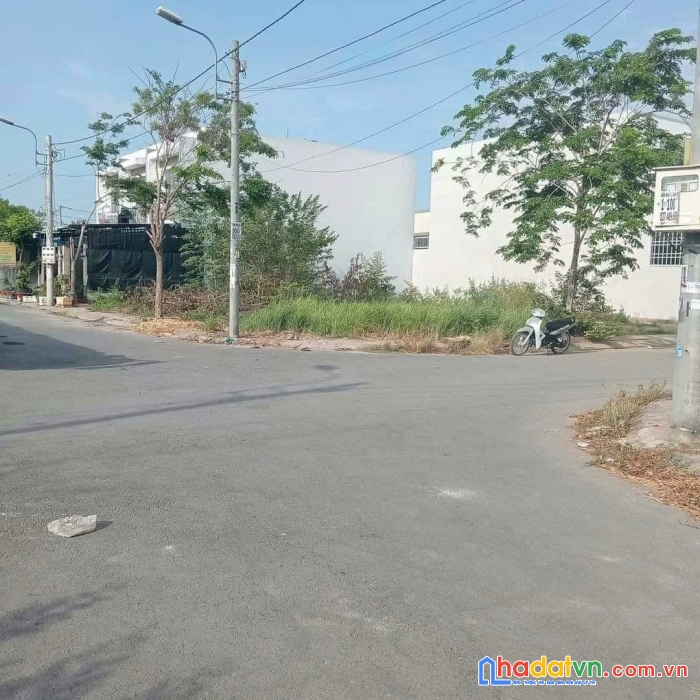 Định cư chỗ khác cần ra hàng gấp đất ở kênh a, lê minh xuân,bình chánh
