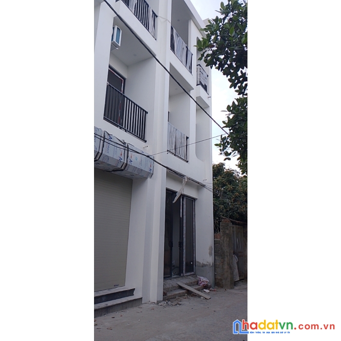 Siêu phẩm mặt đường kinh doanh chỉ cách kdt đô nghĩa ôtô cất trong nhà.