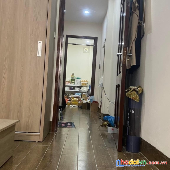 Nhà phố minh khai, hai bà trưng 40m, 6 tầng. giá: 8.8 tỷ