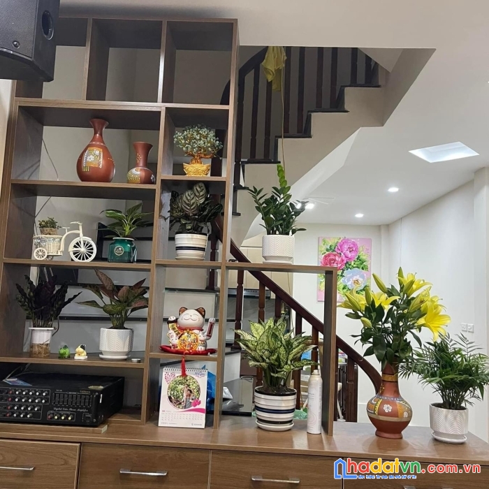 Nhà phố minh khai, hai bà trưng 40m, 6 tầng. giá: 8.8 tỷ