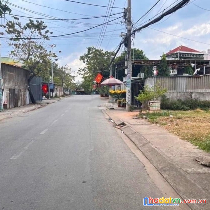 Cần bán gấp mảnh đất thổ cư 70m2 ở thanh niên, phạm văn hai


