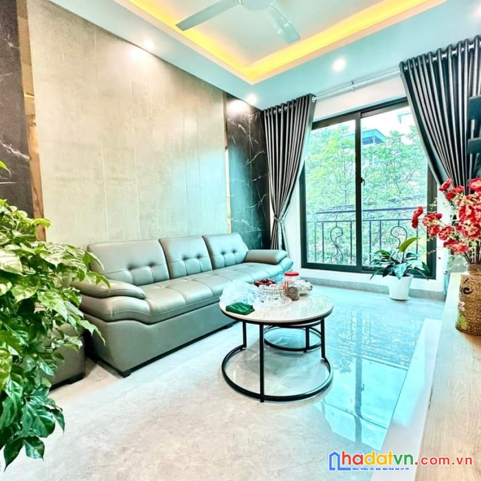 Bán nhà mặt chợ bia bà la khê hđ, dt 35m, 5tầng mặt tiền 3,2m giá 7.9tỷ tl