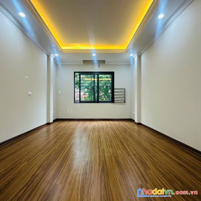 Bán nhà phố trương định, hoàng mai 30m, 5 tầng. giá: 5.25 tỷ