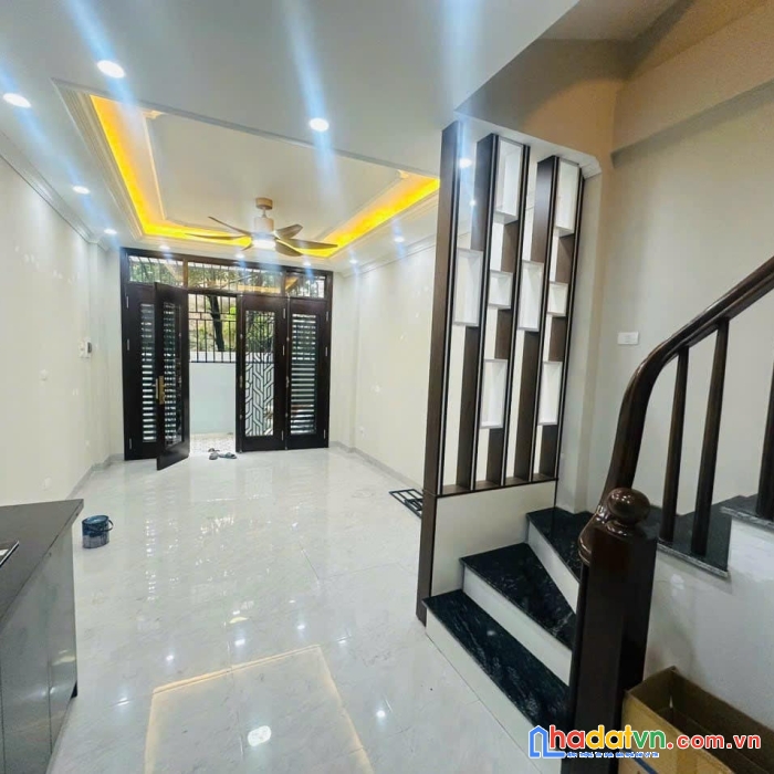 Bán nhà phố trương định, hoàng mai 30m, 5 tầng. giá: 5.25 tỷ