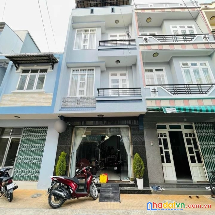 Cho thuê nhà nguyên căn đà lạt, đường ô tô kqh hoàng diệu, 3pn 3wc