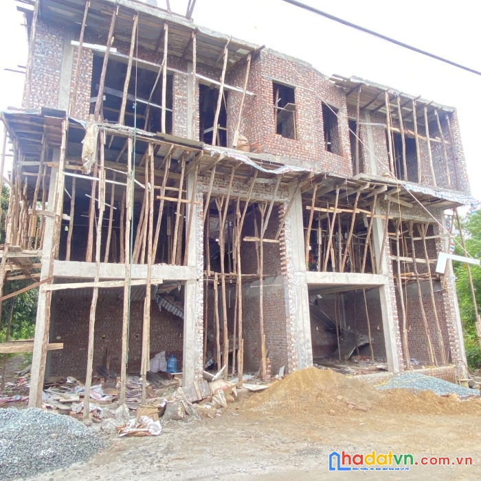 Cần tiền gấp bán nhà 3t , tt đại thành , có gara ôtô . giá 2.5 tỉ