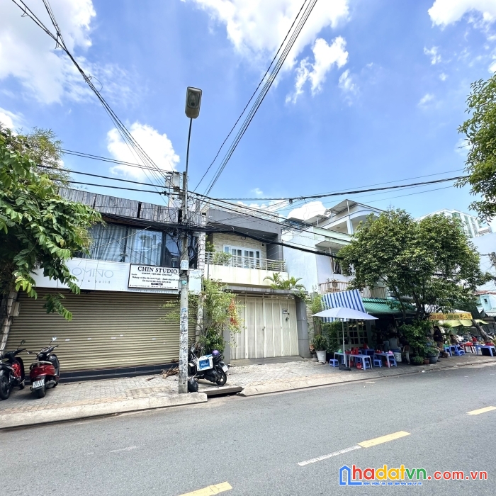 Nhà mặt tiền đường số 79, tân quy; trệt + 2 lầu + mái, 5.8x21m 123 m2 đất