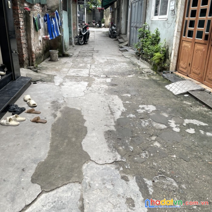 Cần bán nhà 2 tầng mặt ngõ ô tô ở lĩnh nam, giá 850 triệu