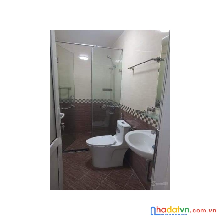 Cho thuê nhà đường láng, đống đa, nhà 5 tầng. giá: 28tr/ tháng