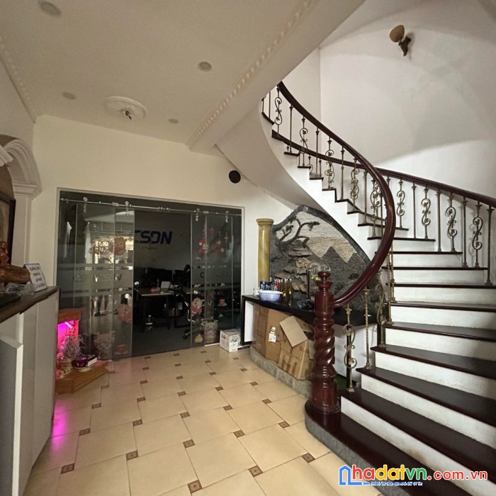 Cho thuê nhà mặt phố trung yên 10, cầu giấy, 90m x 4 tầng. giá: 35tr/ tháng