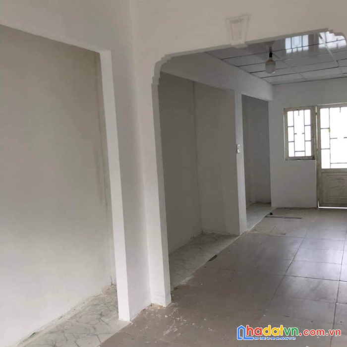 Cần bán nhà trung tâm đà lạt, đường ô tô nhà chung 2tỉ5, lh 0888-113-882