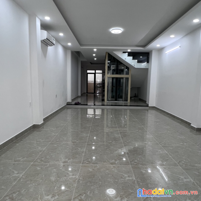 Bán khách sạn mini kdc trung sơn. dt: 5 x20m 4 tầng. giá 22 tỷ