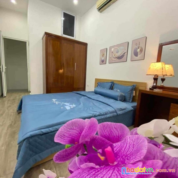 Cho thuê nhà 5 tầng đường giáp bát, hoàng mai. giá: 10tr/ tháng