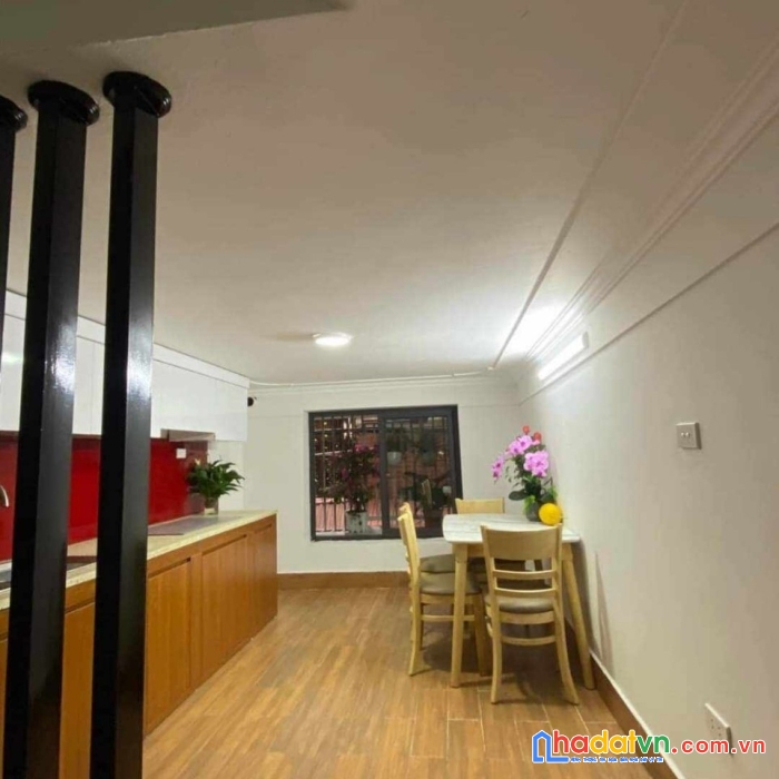 Cho thuê nhà 5 tầng đường giáp bát, hoàng mai. giá: 10tr/ tháng