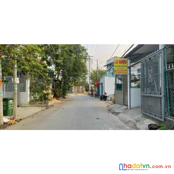 Nhà c4 hẻm 855 nguyễn bình, 5.3x16, sổ hồng