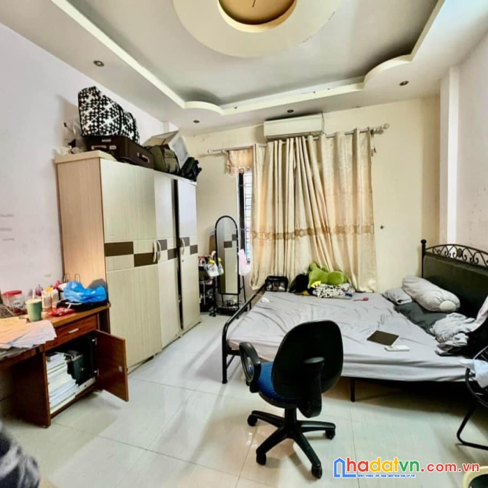 Bán nhà phố kim ngưu, hai bà trưng 33m, 5 tầng. giá: 6.4 tỷ