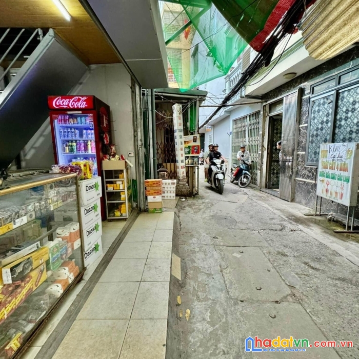 Bán nhà phố kim ngưu, hai bà trưng 33m, 5 tầng. giá: 6.4 tỷ