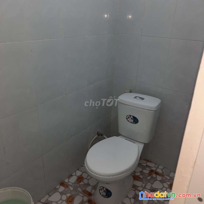 Nhà mới xây, 3x8m 1 trệt, 1 lầu, 2 phòng,tolet lê văn lương nối dài