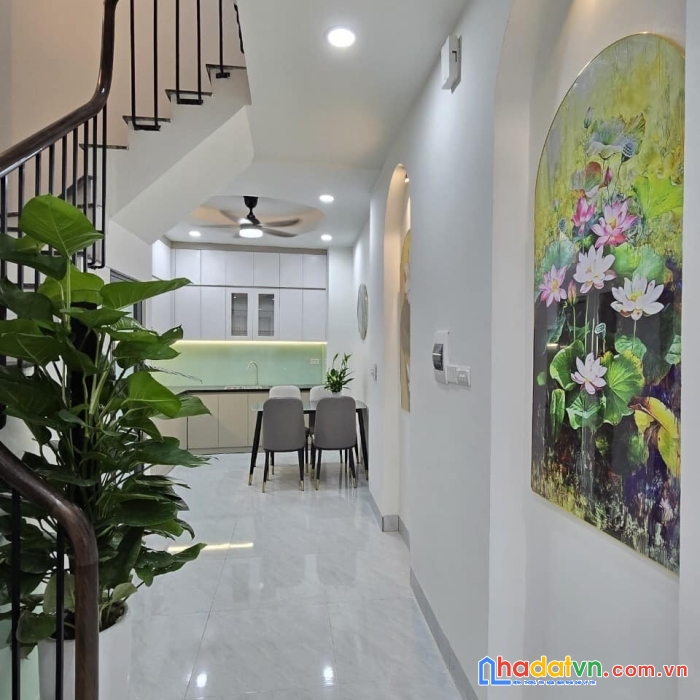 Bán nhà phố lĩnh nam, hoàng mai 30m, 4 tầng. giá: 4.55 tỷ