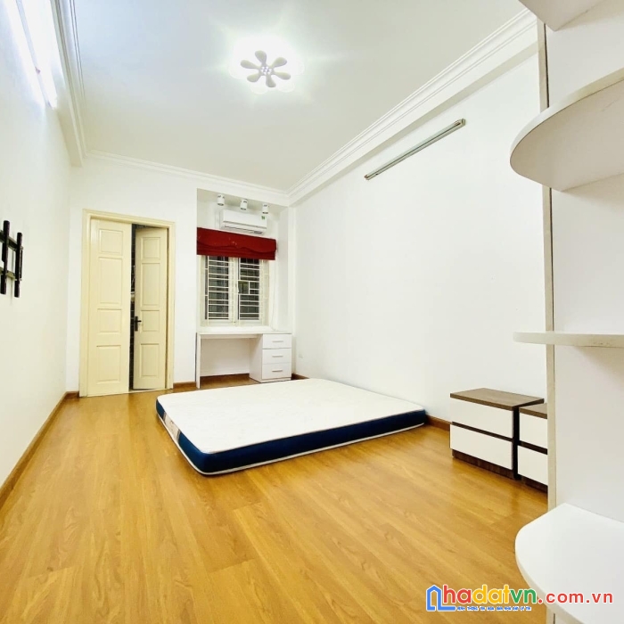 Bán nhà phố trương định, hoàng mai 36m, 5 tầng. giá: 4.75 tỷ