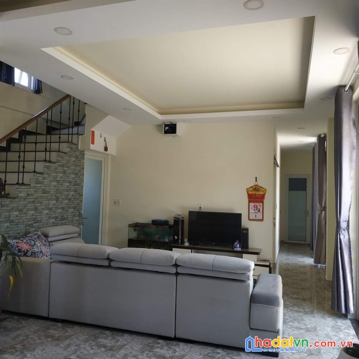 Bán rẻ nhà mặt tiền đường vạn thành, phường 5 đà lạt, full đất ở đô thị