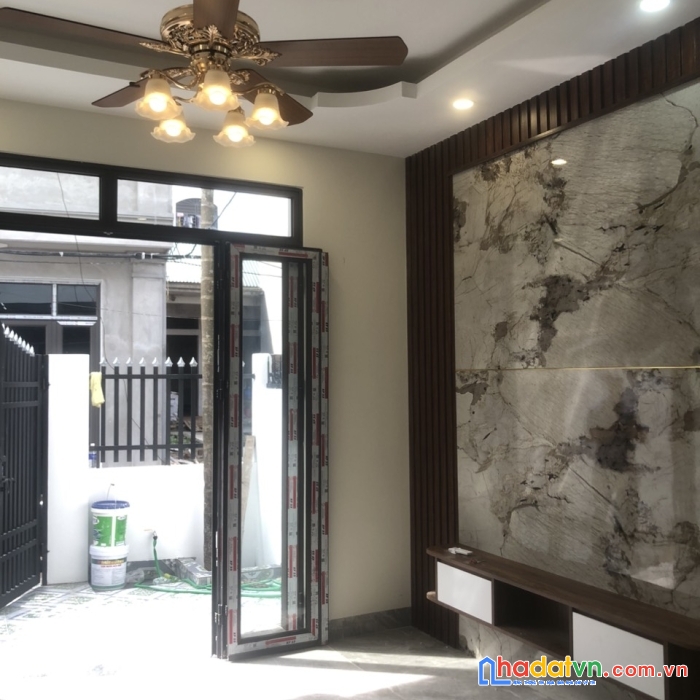 Rẻ đẹp bán 20 căn nhà ở đông la giá 2tỷ5-2tỷ8-3tỷ đường ôtô thông thoáng, dt 30-35-50m