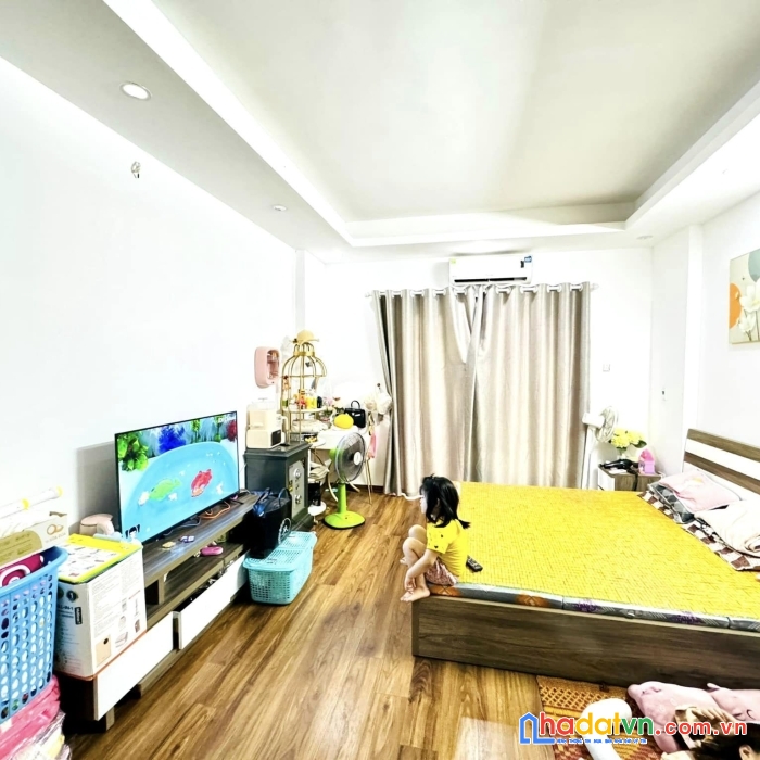 Bán nhà phố trương định, hoàng mai 30m, 5 tầng. giá: 4.5 tỷ