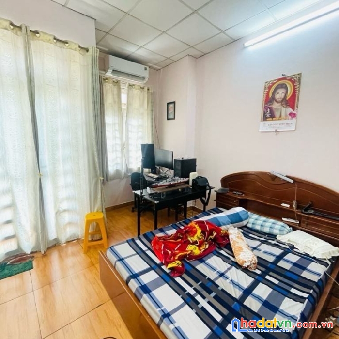 Nhà tốt giá rẻ ngay khúc quang trung gò vấp giá 3.55 tỷ còn tặng nội thất