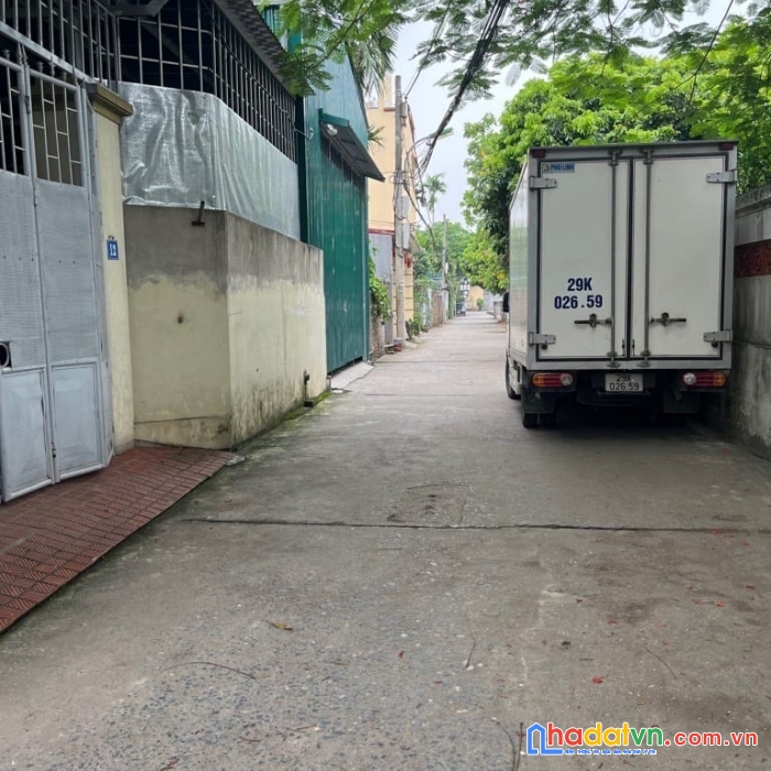 Bán đất xuân đỗ - cự khối, long biên, 98m, mt 5m. giá: 8.3 tỷ