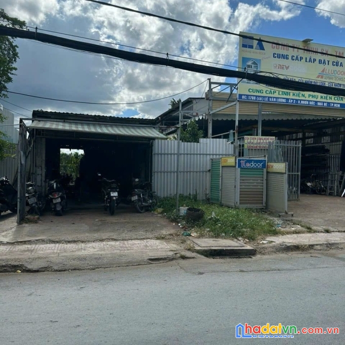 Mặt tiền lê văn lương 120m2 giá 5 tỷ, gần cầu long kiểng