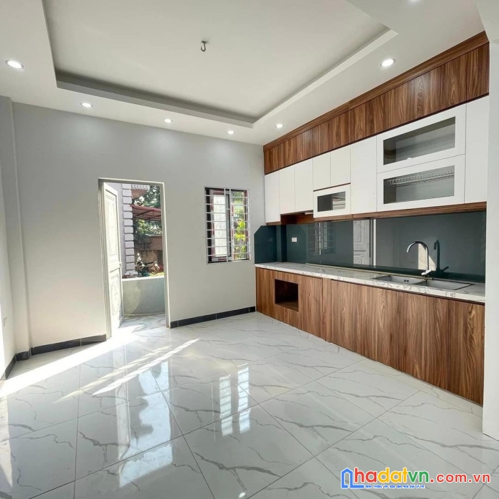 Siêu phẩm cụm 9 căn 3t*41m2-42m2, ôtô đỗ cửa, ngay chợ, ubnd