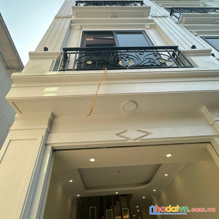 Lô góc 4t*40,2m2, ôtô đỗ oánh võng, ngay chợ, ubnd, tt y tế xã đại thành