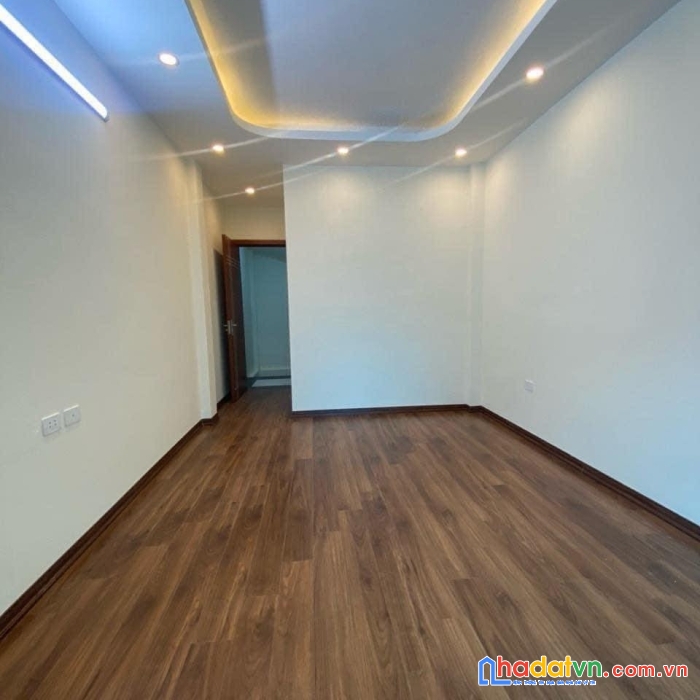 Lô góc 4t*40,2m2, ôtô đỗ oánh võng, ngay chợ, ubnd, tt y tế xã đại thành
