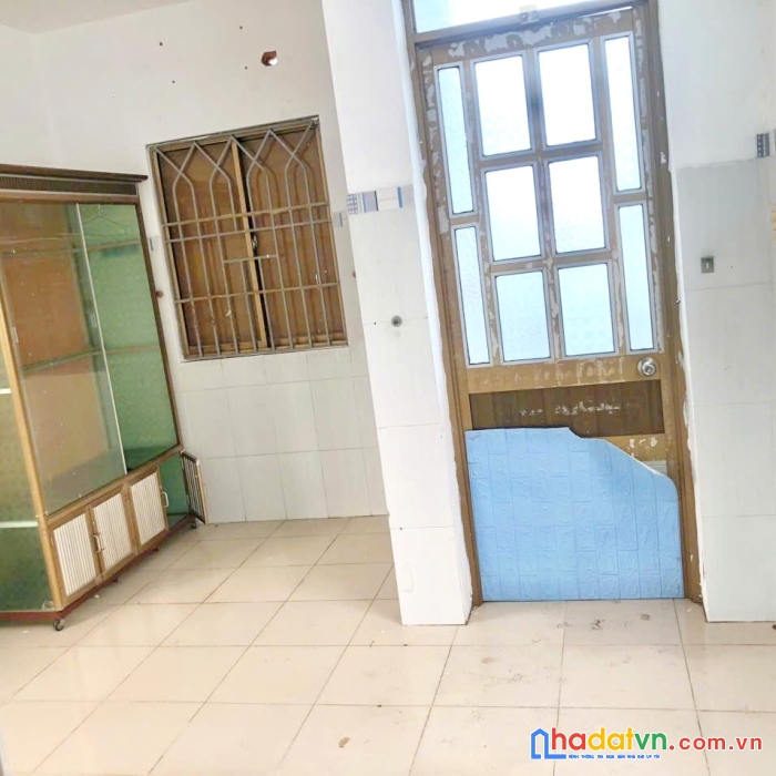 Cho thuê nhà 2 lầu mặt tiền lê văn lương cạnh lotte mart q7