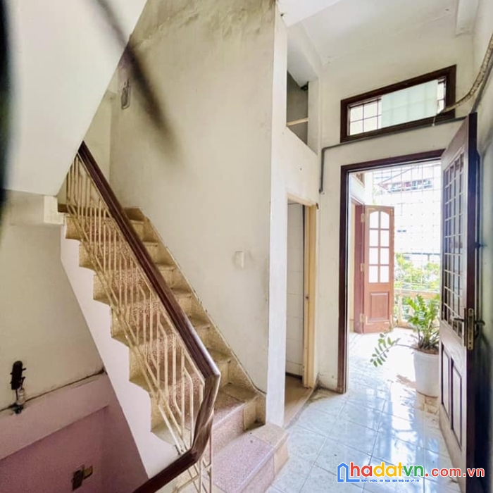 Bán nhà phô lê thanh nghị, hai bà trưng 39m, 4 tầng. giá: 5.65 tỷ