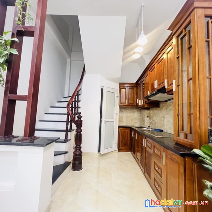 Bán nhà phố trần khát chân, hai bà trưng 30m, 5 tầng. giá: 4.98 tỷ