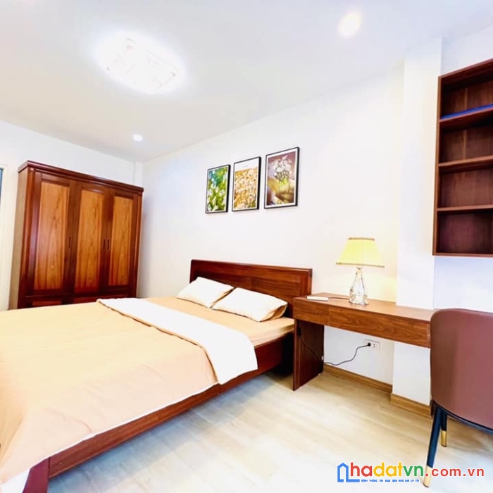 Bán nhà phố trần khát chân, hai bà trưng 30m, 5 tầng. giá: 4.98 tỷ