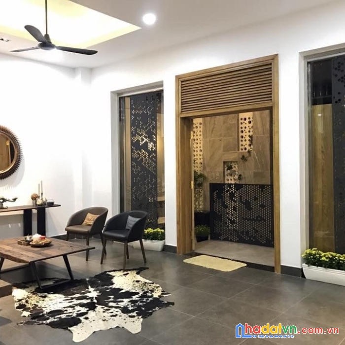 Bán gấp căn nhà vị trí đắc địa, p. thảo điền- quận 2. dt đất: 200m2. giá 36 tỷ