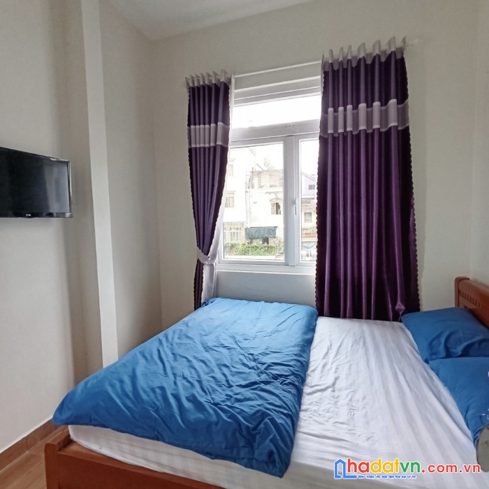 Bán nhà trung tâm đà lạt, gần vườn hoa nguyễn văn cừ, sổ riêng xây dựng, 9pn 9wc, 8tỉ, lh 0888-113-882 