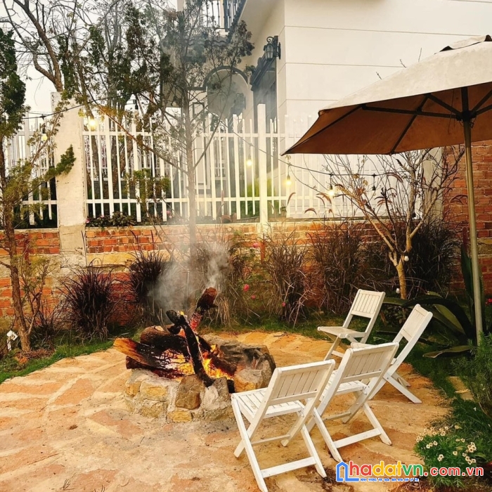 Bán nhà sân vườn trung tâm đà lạt 262m2, sổ riêng xây dựng, full đất ở đô th