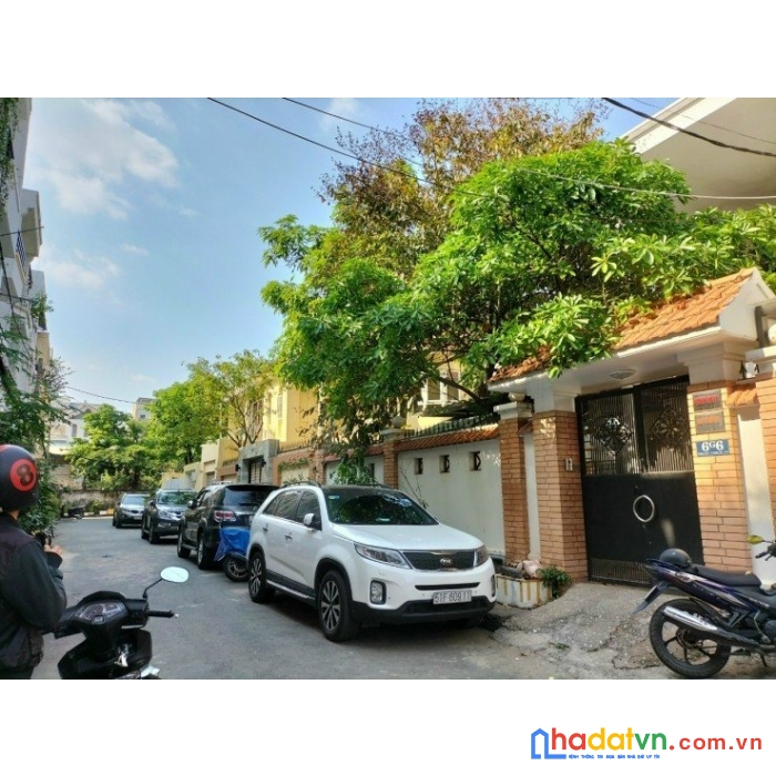 Cần bán gấp lô đất mặt tiền đường 33 - trần não. dt: 315m2 . giá: 158 tr/m2