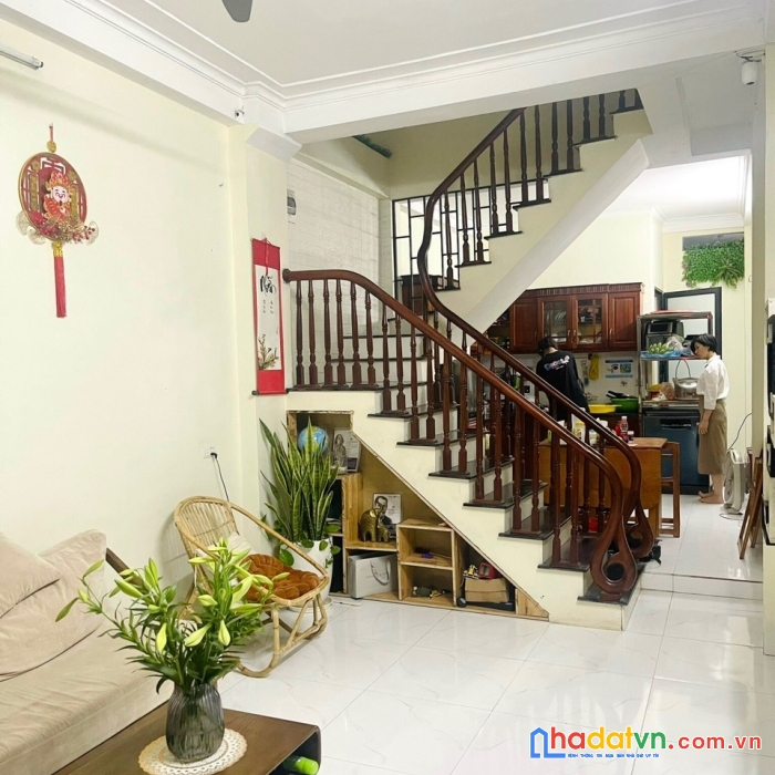 Bán nhà 3t*43m2, nhà dân xây tại huyền kỳ,500m ra chợ xốm, đh đại nam, cao đẳng thương mại