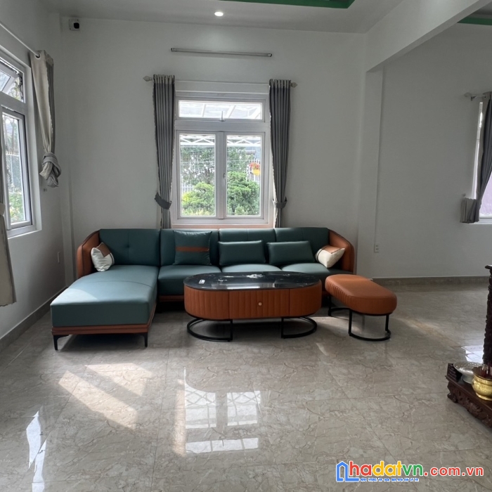 Bán 435m2 đất vị trí giữa chợ đêm đà lạt&sân bay liên khương, srxd,full đất ở đô thị 10tỉ