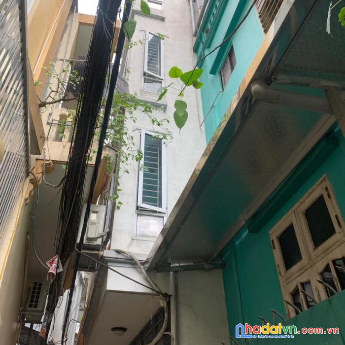 Bán nhà phôố kim ngưu, hai bà trưng 30m, 5 tầng. giá: 5.5 tỷ